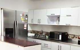 Amplio Apartamento Renovado 150m2 para Familias, Grupos o Delegaciones Deportivas - Estadio Atanasio Girardot